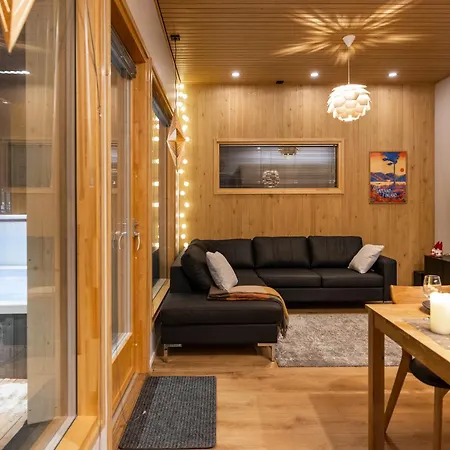 Premium Lapland With Jaguzzi *