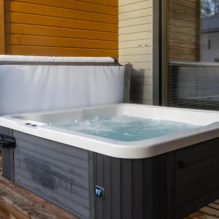 Premium Lapland With Jaguzzi *